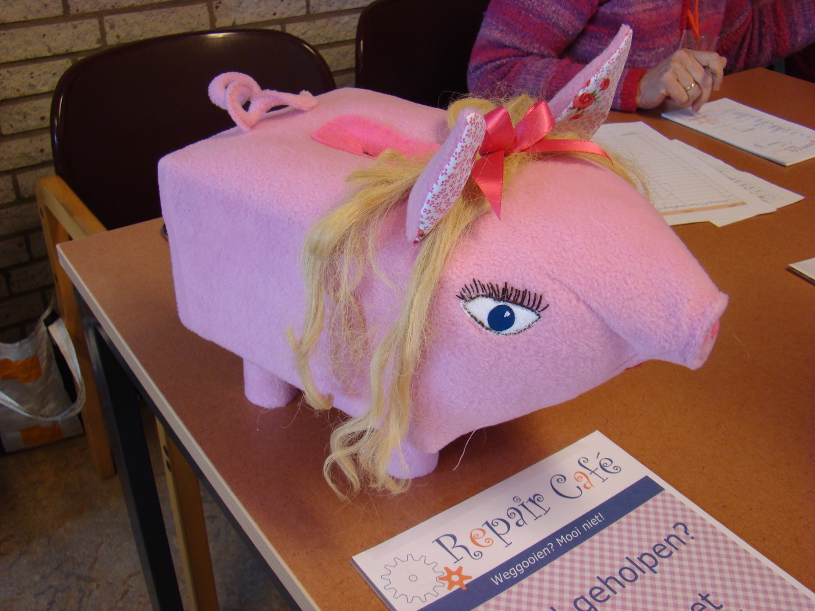 Miss Piggy op de reparatietafel